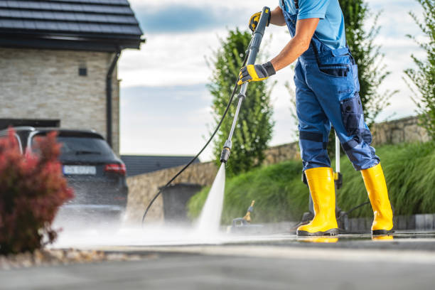 Why Choose Our Certified Pressure Washing Experts for Your Project Needs in Placerville, CA?